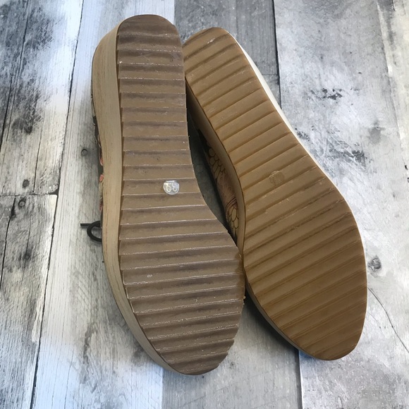 Shelly’s London | Floral Flatform Size 39 - Picture 5 of 6